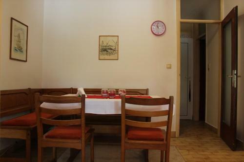 Beach Apartment Marusic