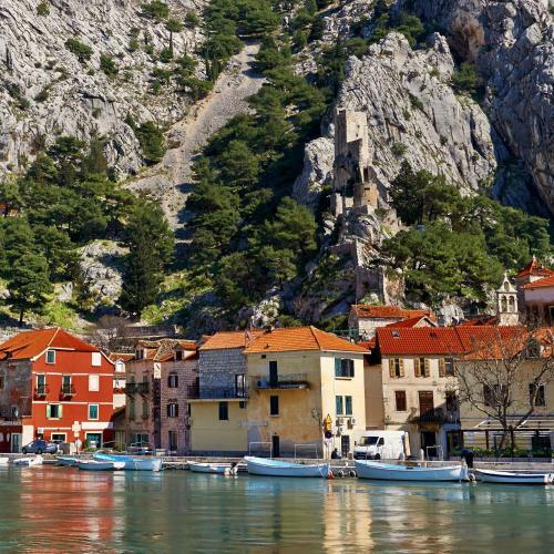 Croatian Beach House Omi?