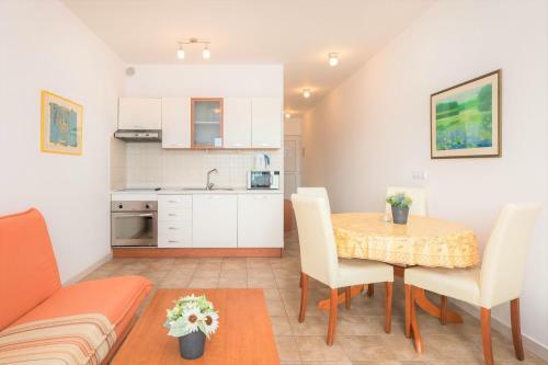 Nba New Beach Apartments