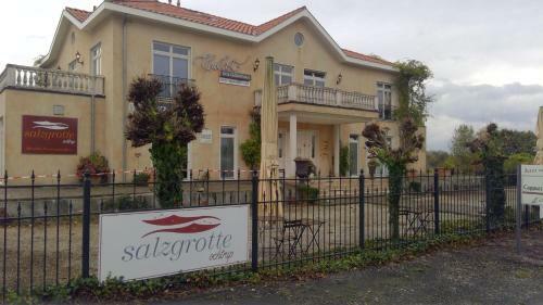 Hotel G�stehaus Chalet Ochtrup