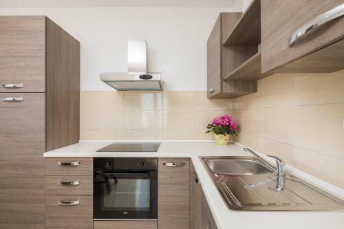 Sandy Beach Apartment