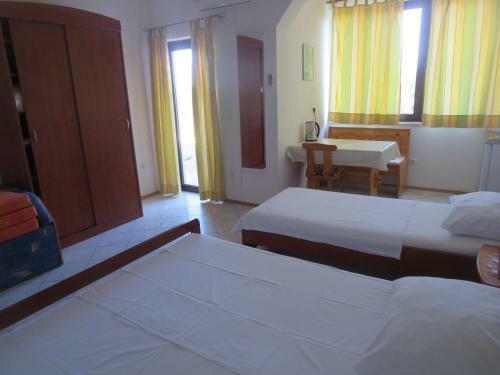 Hostal Apartments Galic Omis