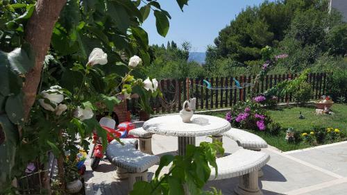Hostal Apartments Galic Omis