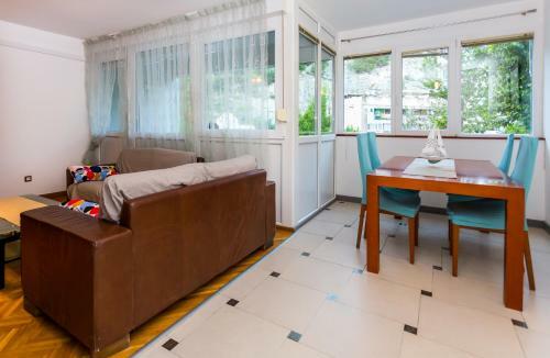 Two Bedroom Apartment Zita