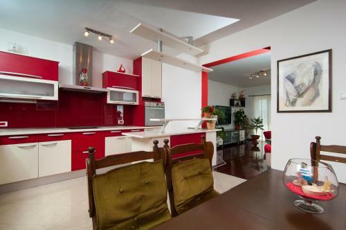 Omis Luxury Stone Apartment