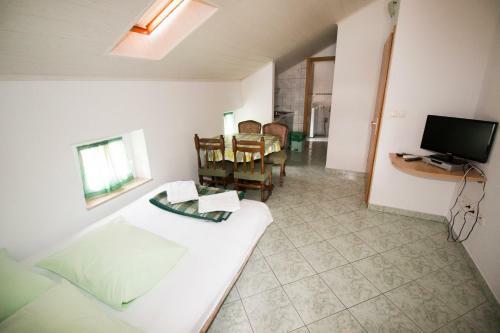 Omis - Michy Apartments