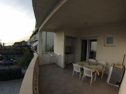 Omi? Du?e Sandy Beach Apartments Mare