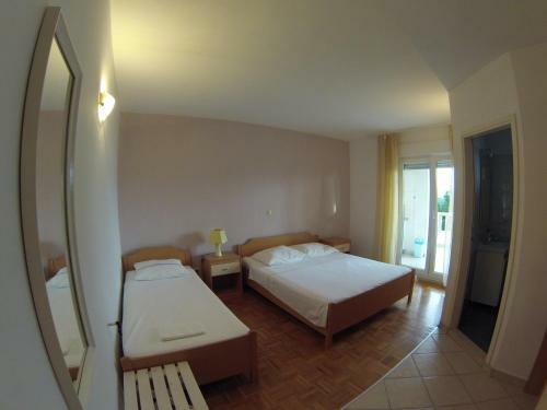 Omi? Du?e Sandy Beach Apartments Mare