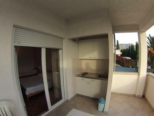 Omi? Du?e Sandy Beach Apartments Mare