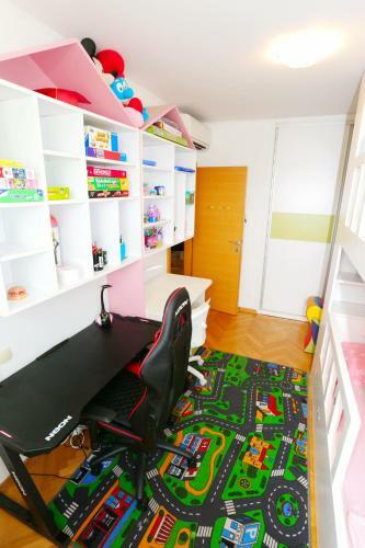 Luxury Family Apartment Omi?