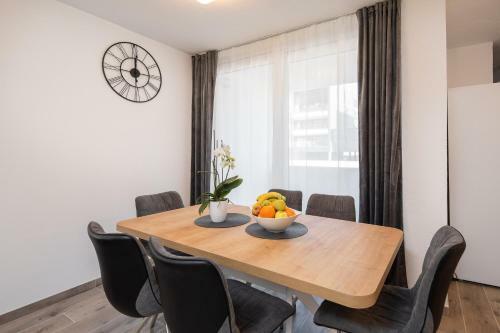 River Park Apartments