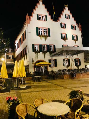 Hotel Gold�ne Krone