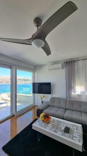 Apartamento Modern Sea View Penthouse - On The Beach