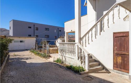 Awesome Apartment In Pag With Wifi And 3 Bedrooms