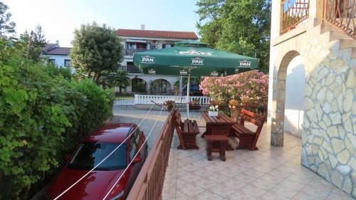 Apartments Kamelija