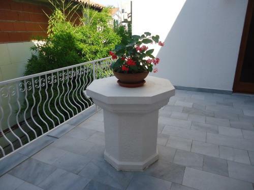 Apartments White & Green In Malinska