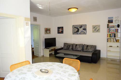 Apartments Monty - Near The Beach