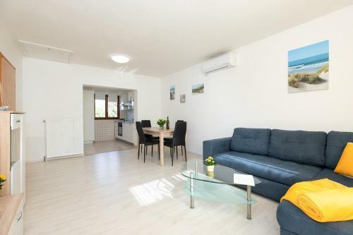 Hostal Apartments Tonica
