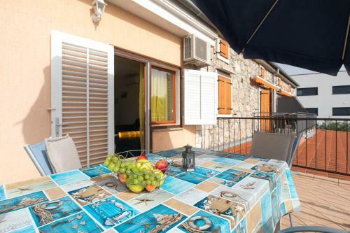 Hostal Apartments Tonica