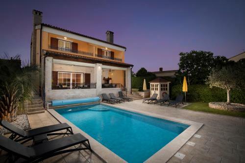 Villa Suprema Pomer