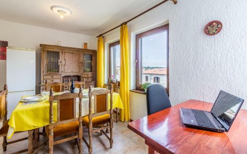 Three-bedroom Apartment Meden