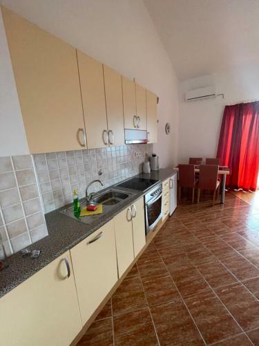 Apartments Nikolina
