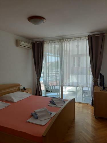 Hostal Apartmani I Restoran Stara Po?ta