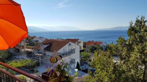 Spacious Apartment With Stunning View