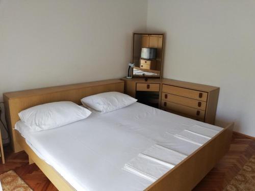 Apartment Novi Vinodolski 15831a