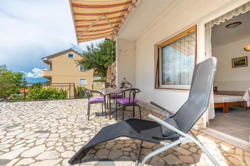 Apartment In Novi Vinodolski 41595