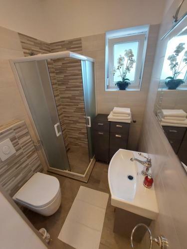 Hostal Rooms Uremovic