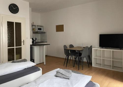 Apartamento Zentrale Studios F�r Monteure I Home2share