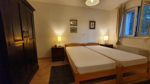 Sea Side Apartments 4*