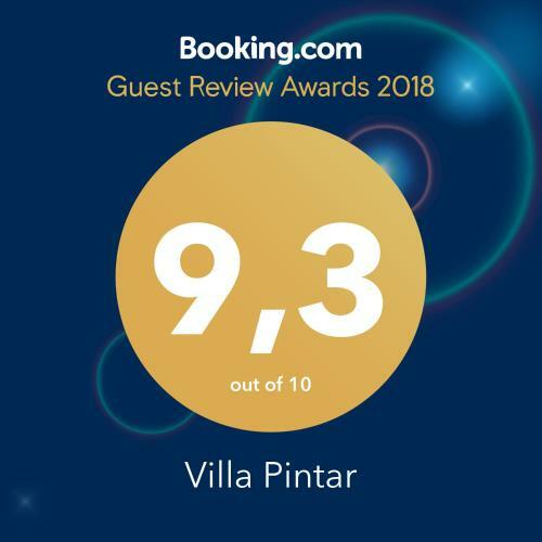 Hostal Villa Pintar