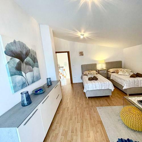 Dalmatian Village Charm - Spacious Villa With Pool Near Trogir