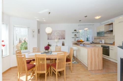 Dalmatian Village Charm - Spacious Villa With Pool Near Trogir