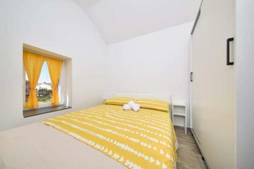 Vacation Stone House, 100m From The Beach
