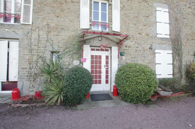 Hostal Manoir De Cond�
