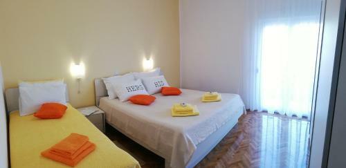 Apartment Ema