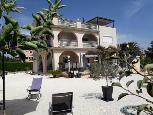 Villa Meli - Apartments Mit Meerblick