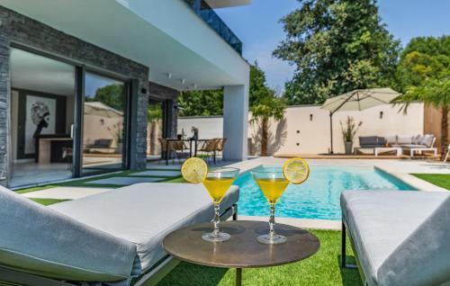 New Design Villa With Full Comfort