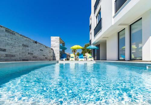 Apartamentos Villa Cindri? II
