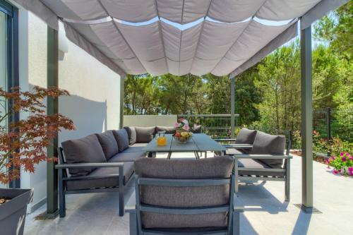 Modern Villa Flavia In Medulin