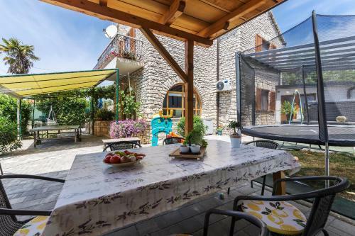 Villa Greenhouse Unna With Heated Pool