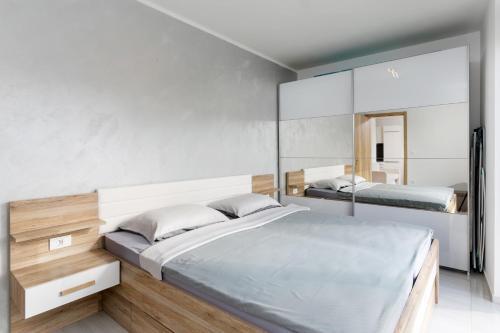 Alex Apartment With Sea View