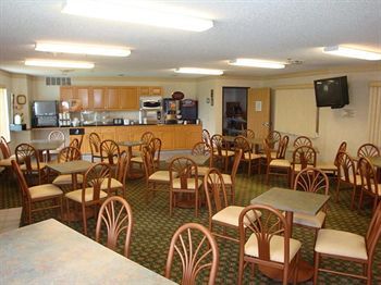 Hotel Syracuse Inn And Suites