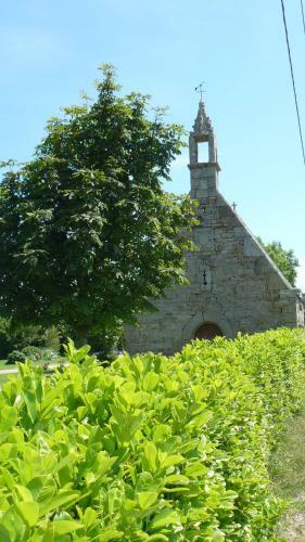 Bed & Breakfast Manoir De Lesplouenan