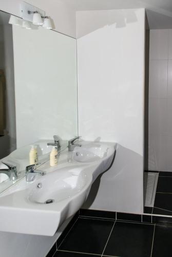 Hostal La Mouti�re