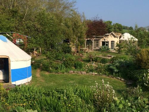 Inch Hideaway Eco Camping
