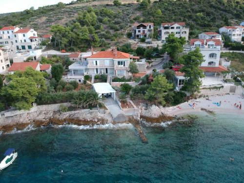 Beach Apartment Viktor 2